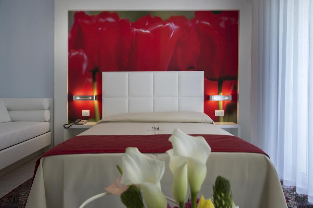 Hotel Hollywood***S ลิโดดิเยโซโล ห้อง รูปภาพ